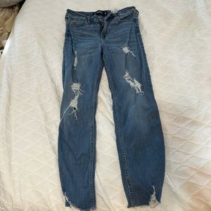 Hollister Ripped Mom Jeans Size 5R